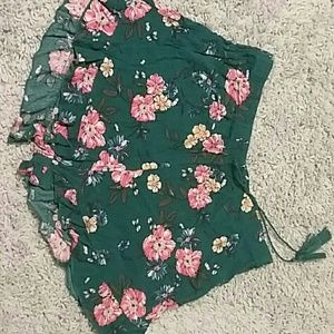 Cute floral shorts